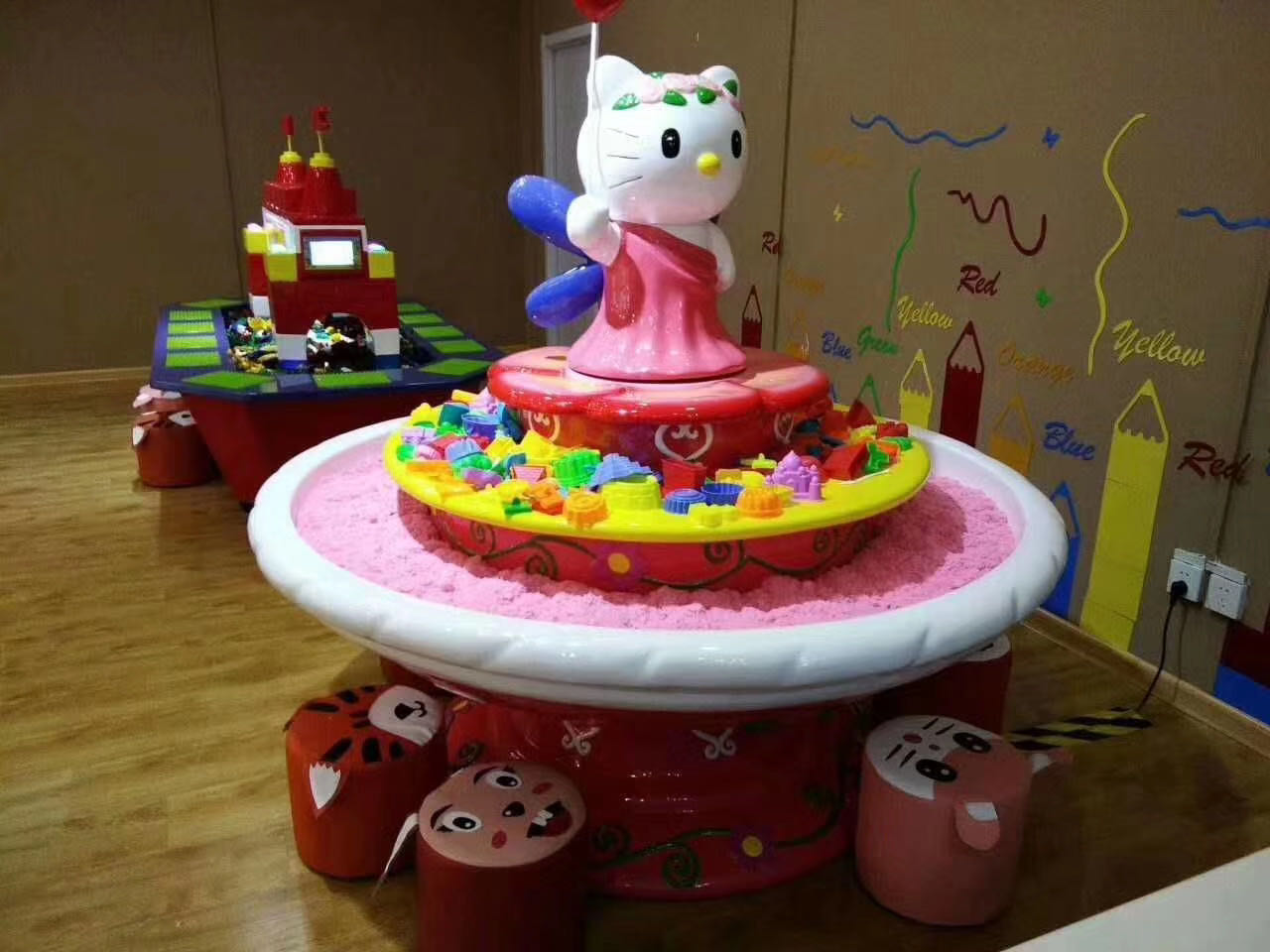DNB hot sale kids sand table attractive cute design KT Cat Sand Table for kids